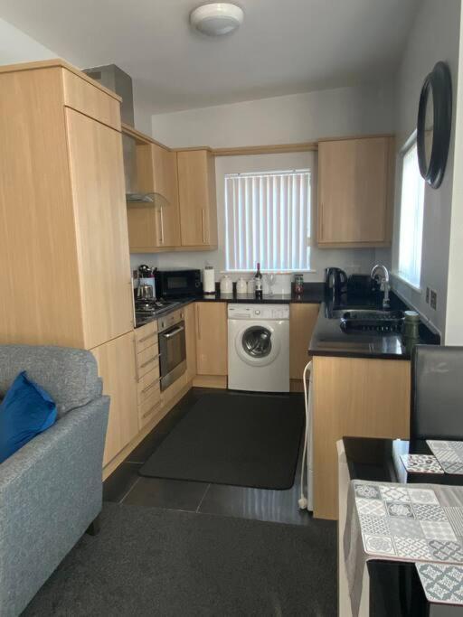 3 Bedroom Penthouse Apartment In Larne Exterior foto