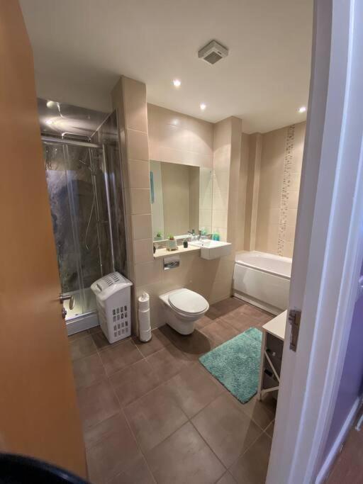 3 Bedroom Penthouse Apartment In Larne Exterior foto