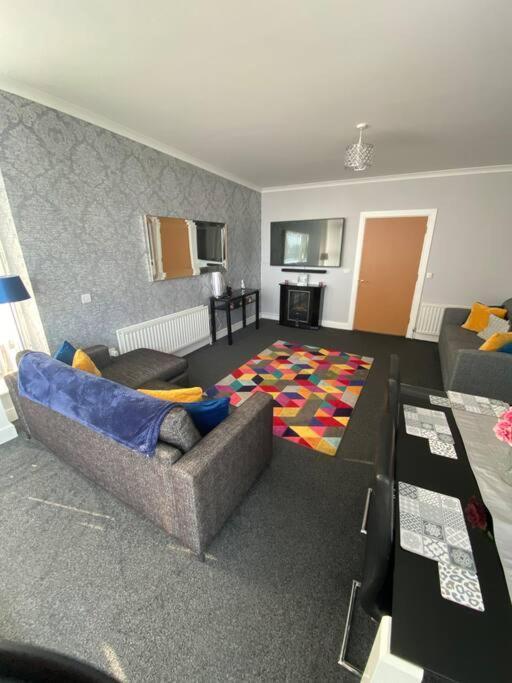 3 Bedroom Penthouse Apartment In Larne Exterior foto